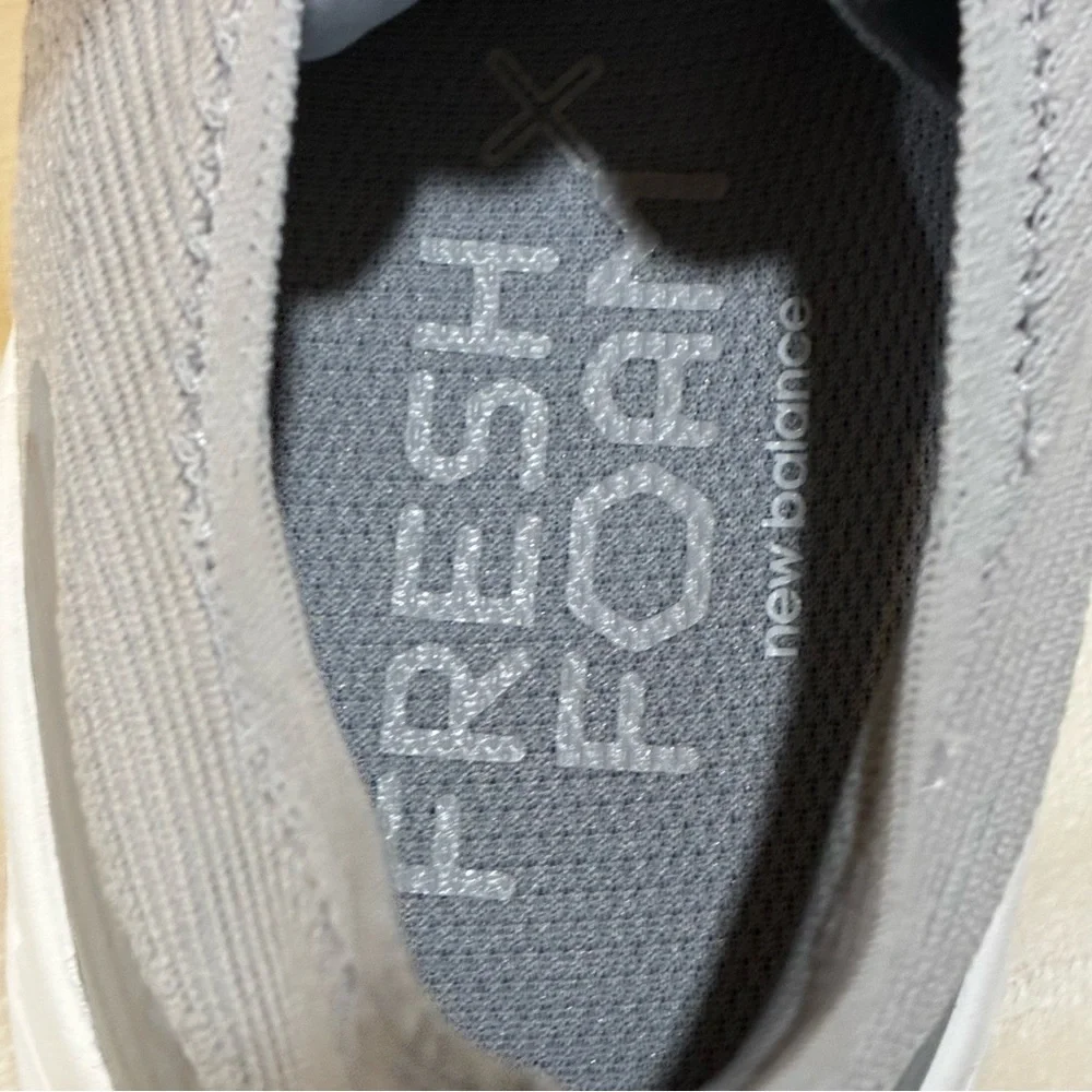 New Balance Women's Fresh Foam X 1080 Unlaced Slip On Sneakers Grey Size 9.5 New - Picture 7 of 8